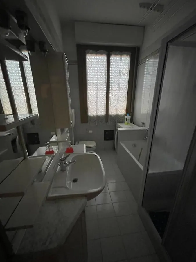 Gramsci First Apartment Modena 0*,