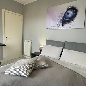 https://2-locali-a-600-metri-dal-mare-con-wi-fi-free-parking.hotelitalianriviera.com