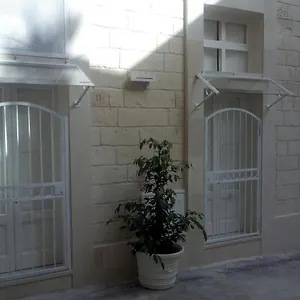 https://casa-anna-lecce.lecce-hotels.com